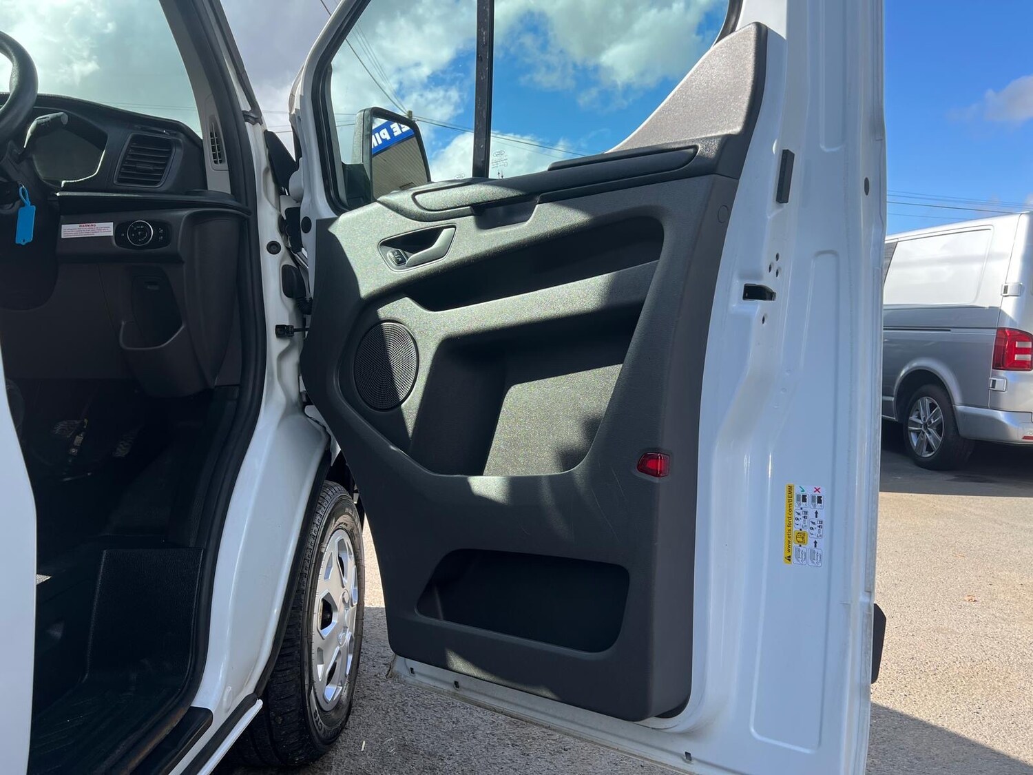 Used Ford Transit Custom 2020 for sale - 75890939: Photo 14