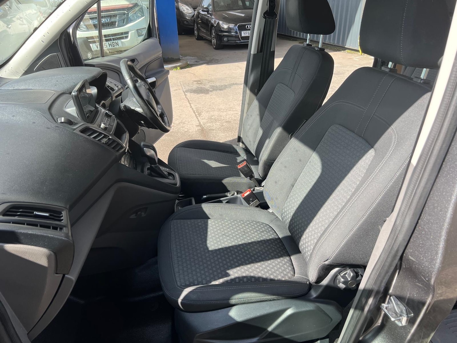 Used Ford Transit Connect 2020 for sale - 75712160: Photo 10
