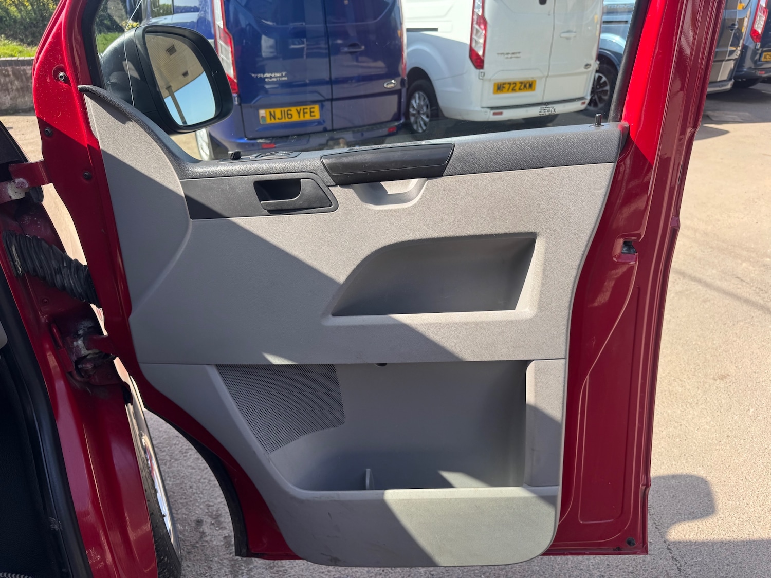 Used Volkswagen Transporter 2013 for sale - 78045789: Photo 24