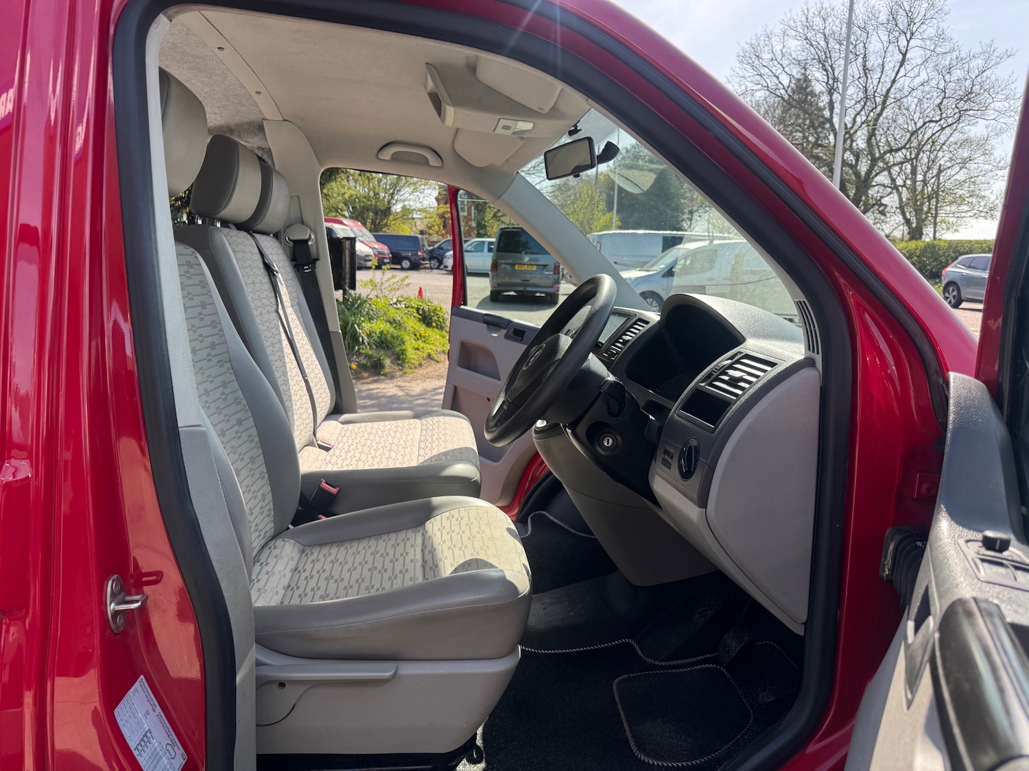 Used Volkswagen Transporter 2013 for sale - 78045789: Photo 9