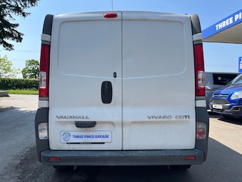 Used Vauxhall Vivaro 2010 for sale - 74720247: Photo