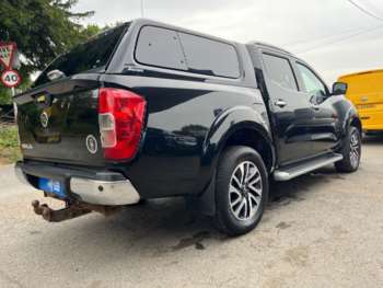 Used Nissan Navara 2016 for sale - 74770774: Photo