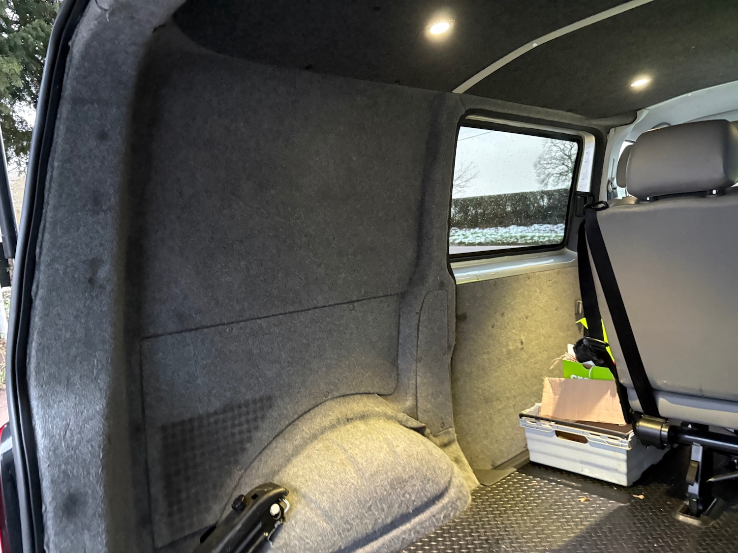 Used Volkswagen Transporter 2011 for sale - 77093814: Photo 14