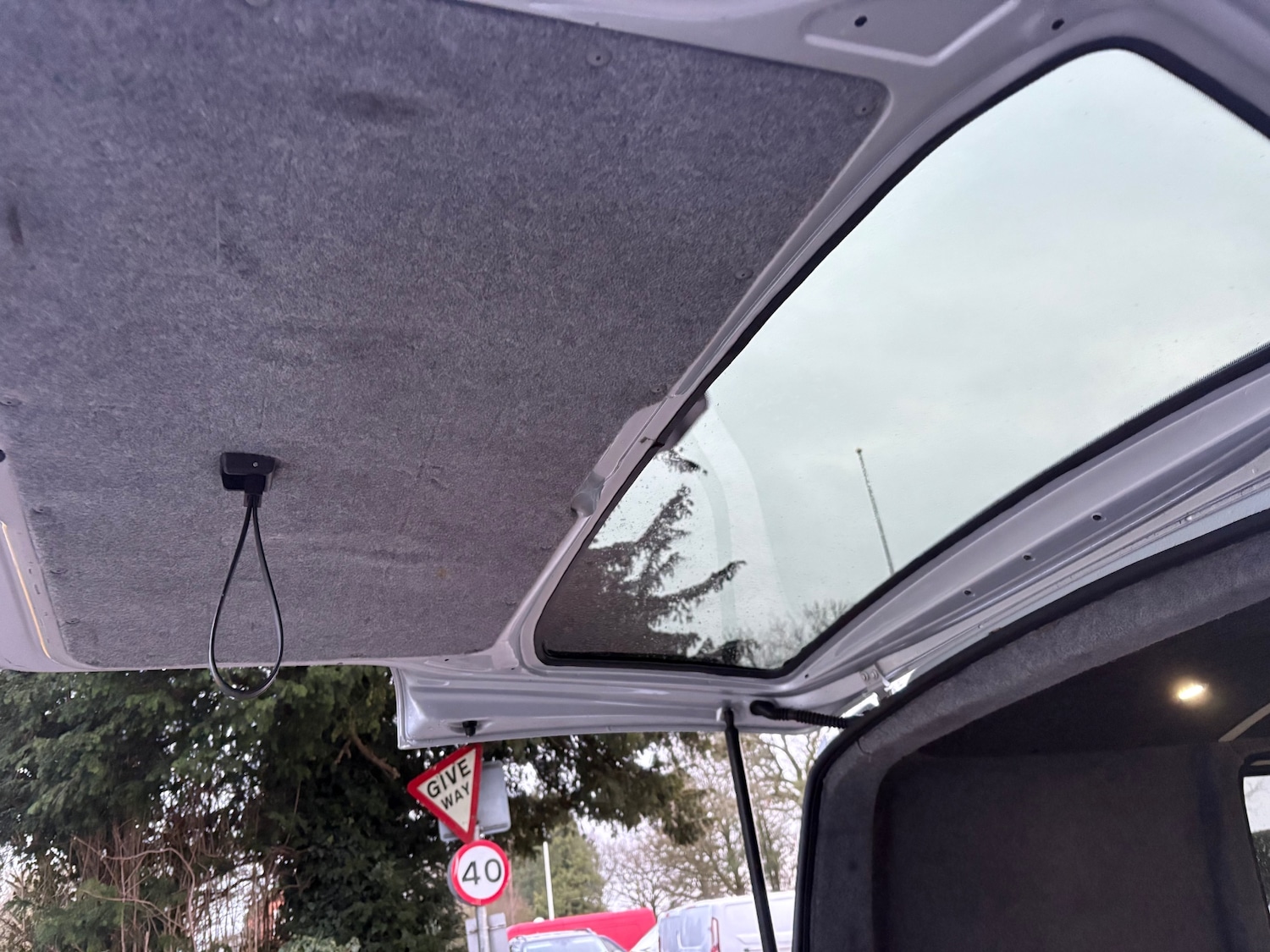 Used Volkswagen Transporter 2011 for sale - 77093814: Photo 15