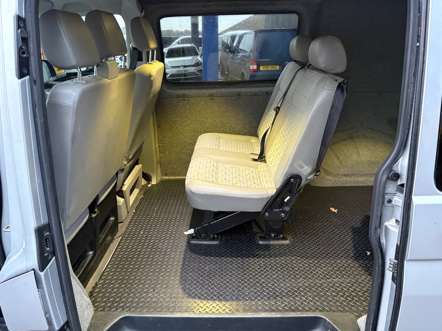 Used Volkswagen Transporter 2011 for sale - 77093814: Photo 8