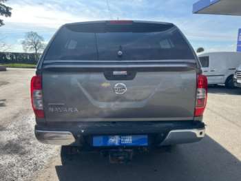 Used Nissan Navara 2016 for sale - 74102834: Photo