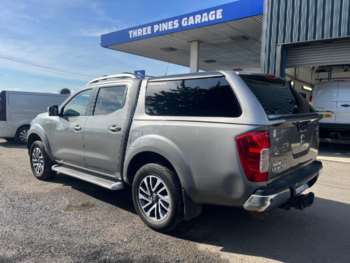 Used Nissan Navara 2016 for sale - 74102834: Photo