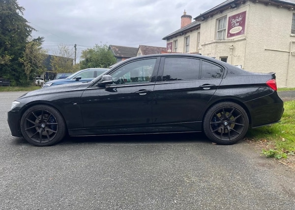 Used BMW 3 Series 2015 for sale - 76017934: Photo 1