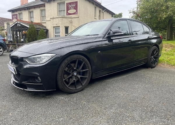 Used BMW 3 Series 2015 for sale - 76017934: Photo 2