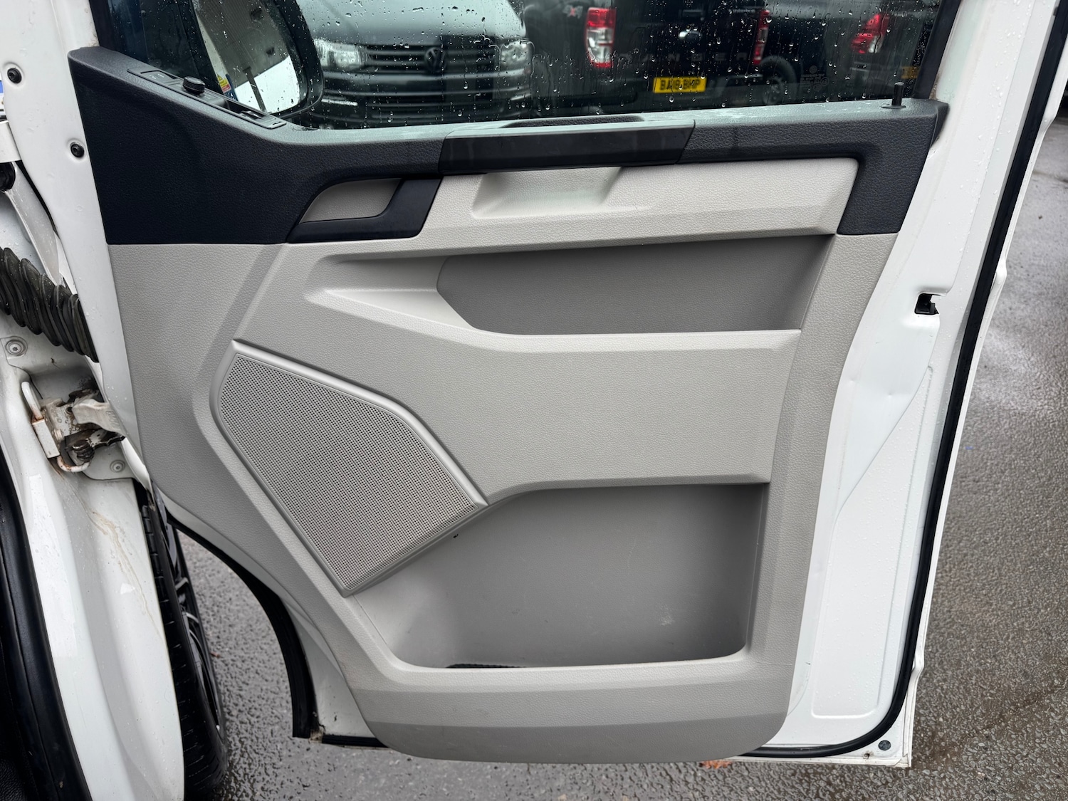 Used Volkswagen Transporter 2015 for sale - 77277545: Photo 16