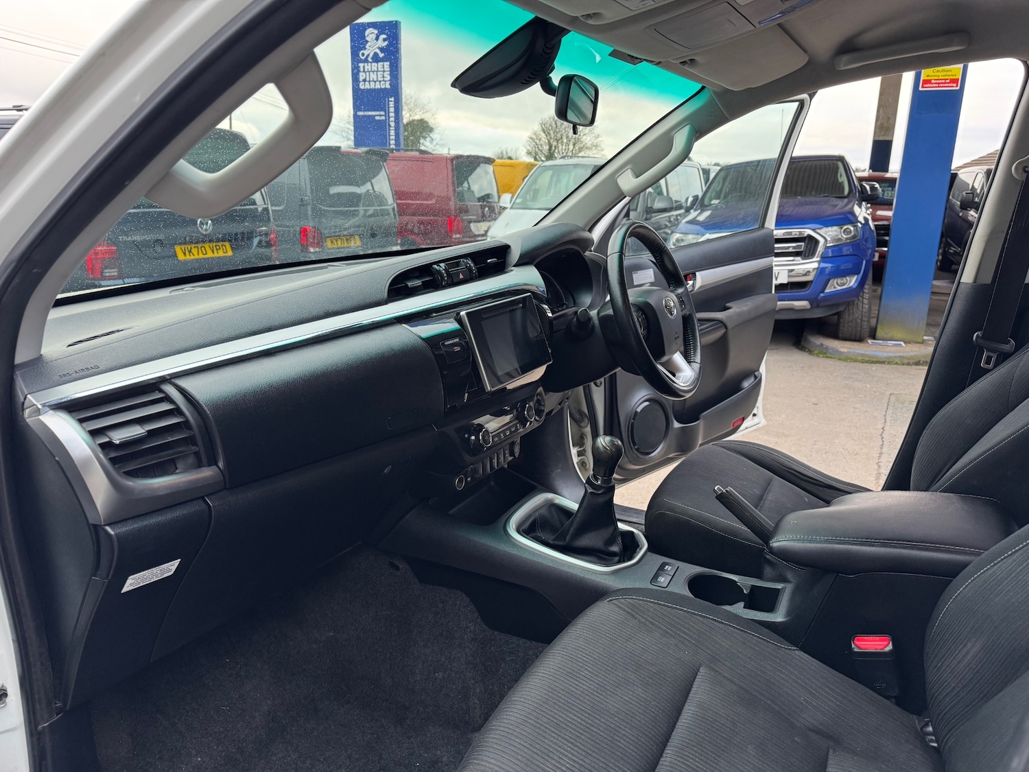 Used Toyota Hilux 2016 for sale - 77584675: Photo 25