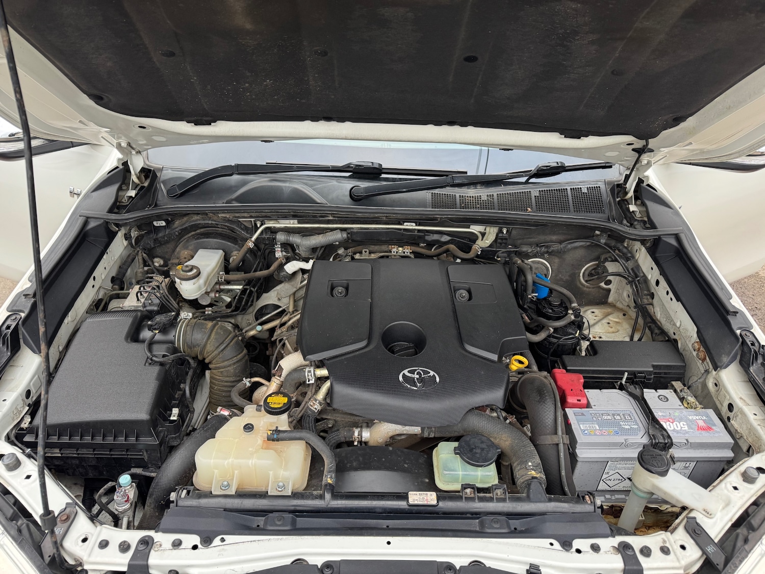 Used Toyota Hilux 2016 for sale - 77584675: Photo 27