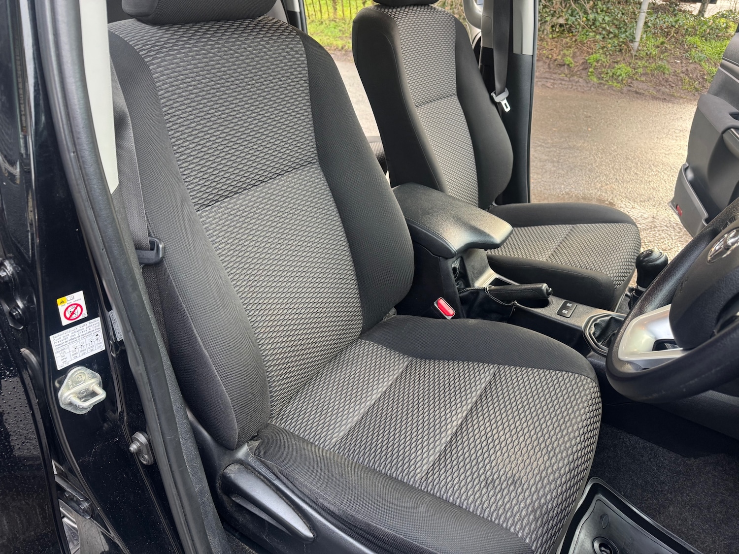 Used Toyota Hilux 2018 for sale - 77213790: Photo 10