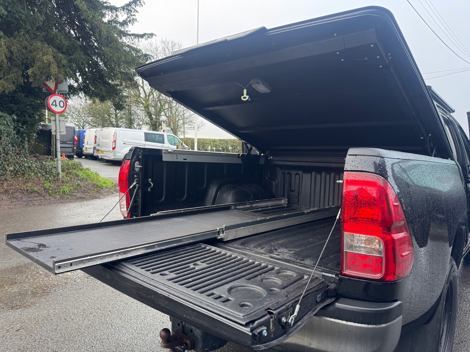 Used Toyota Hilux 2018 for sale - 77213790: Photo 21