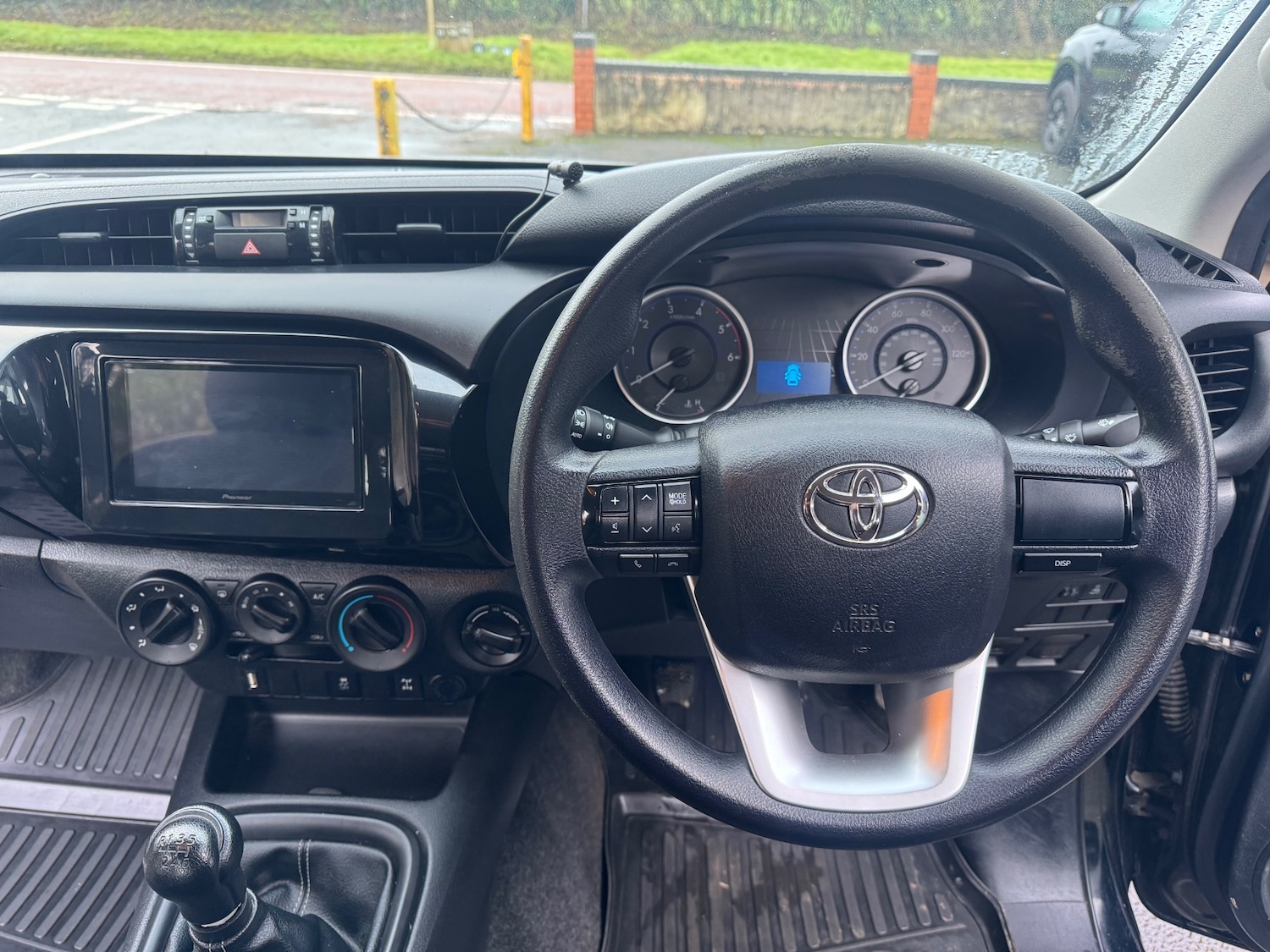 Used Toyota Hilux 2018 for sale - 77213790: Photo 23