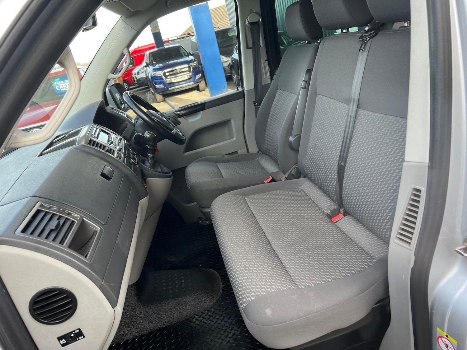 Used Volkswagen Transporter 2013 for sale - 78143833: Photo 10