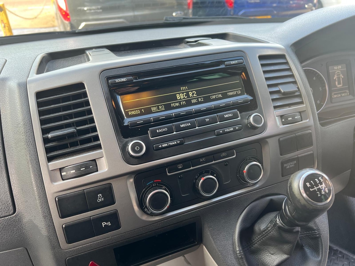 Used Volkswagen Transporter 2013 for sale - 78143833: Photo 16