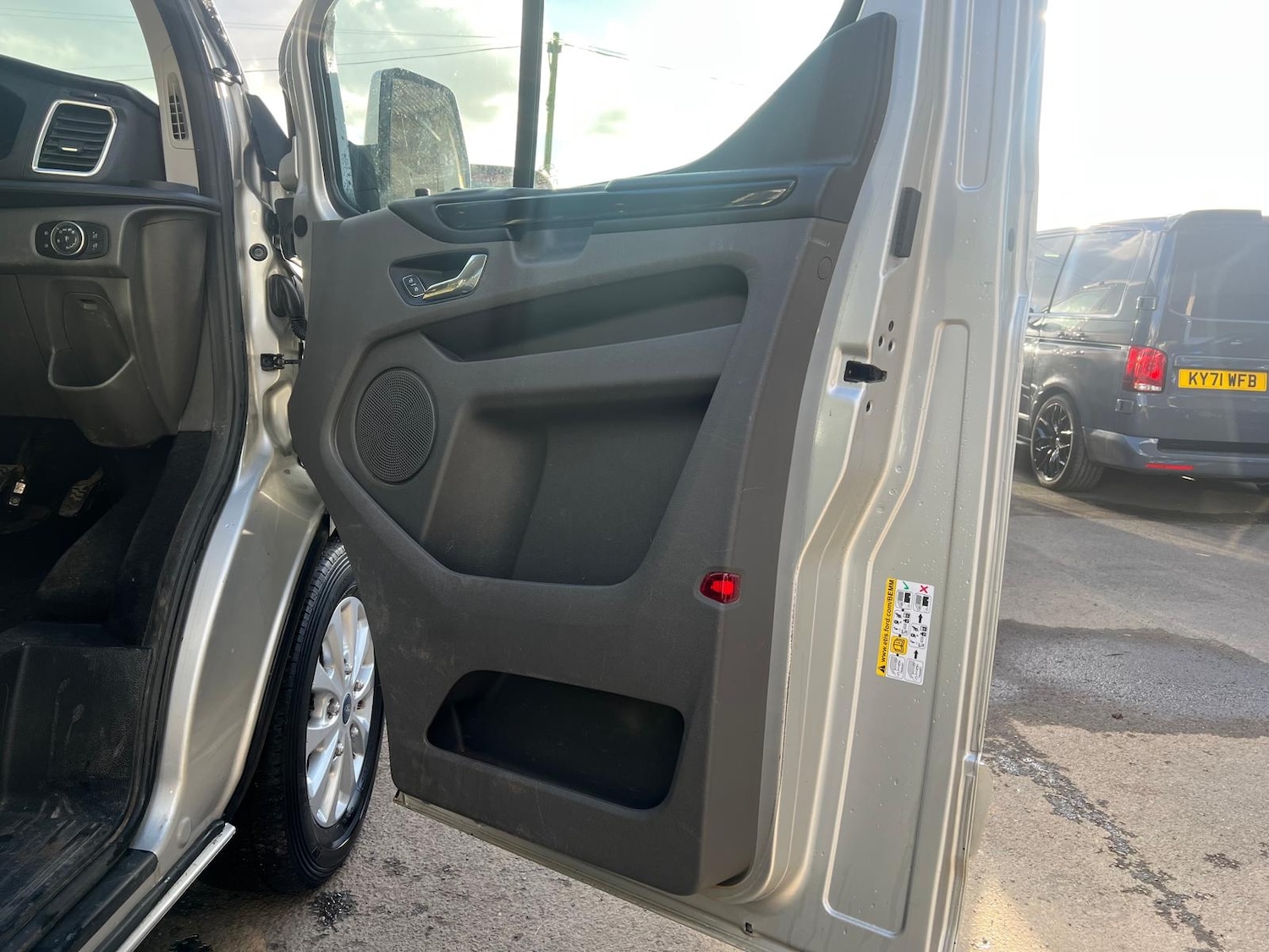 Used Ford Transit Custom 2019 for sale - 77837237: Photo 14