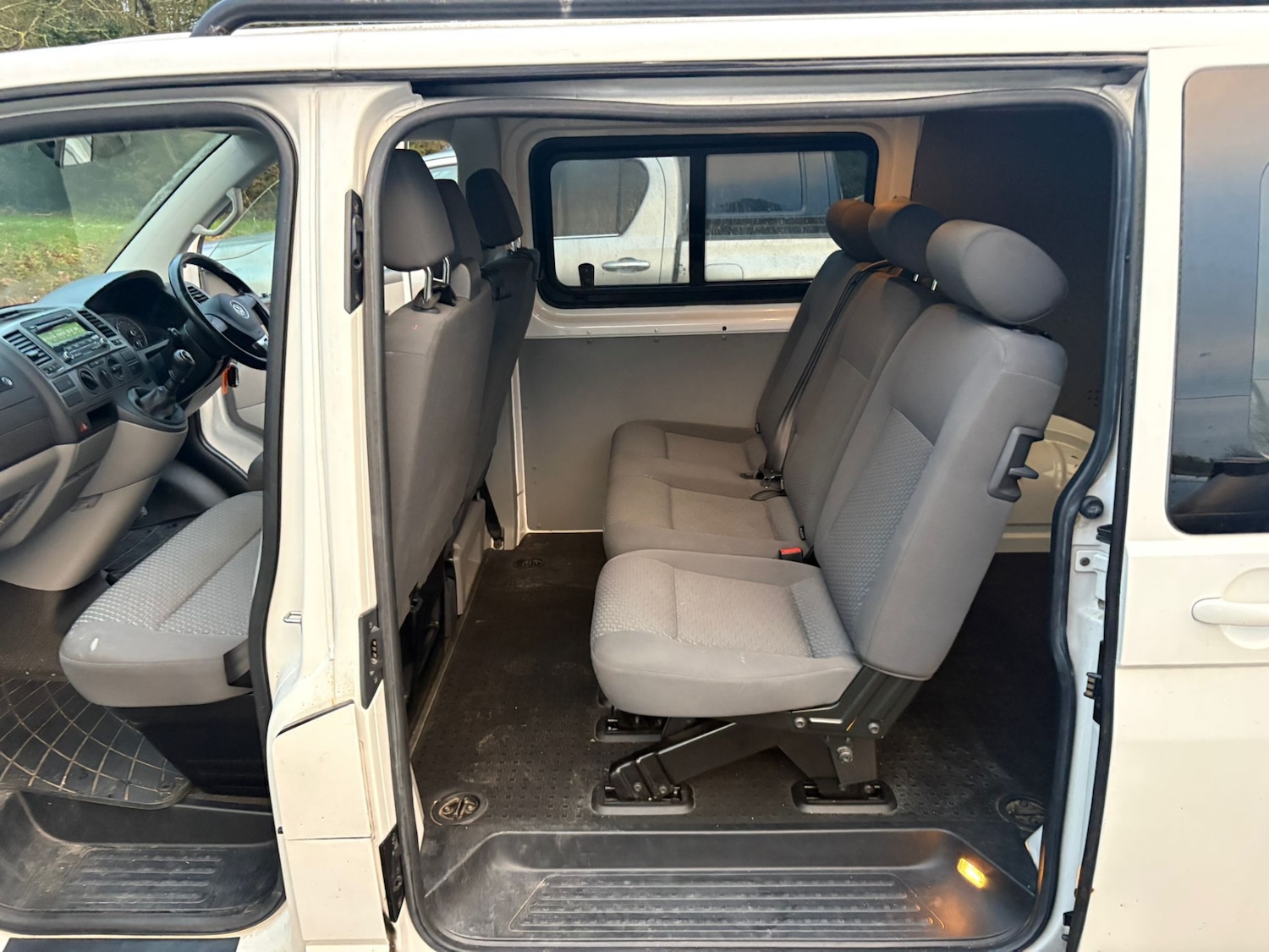 Used Volkswagen Transporter 2015 for sale - 77502924: Photo 11