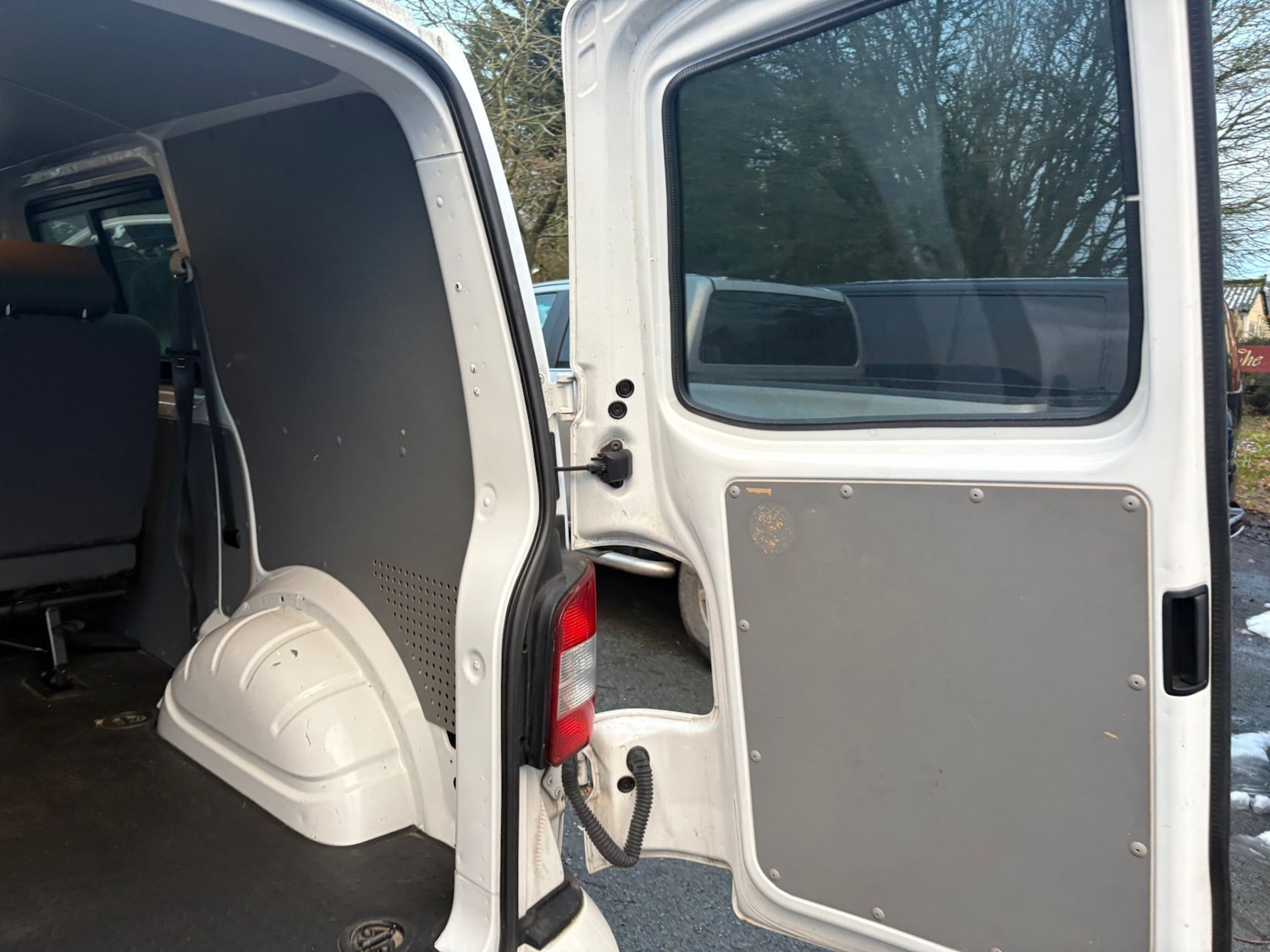 Used Volkswagen Transporter 2015 for sale - 77502924: Photo 15