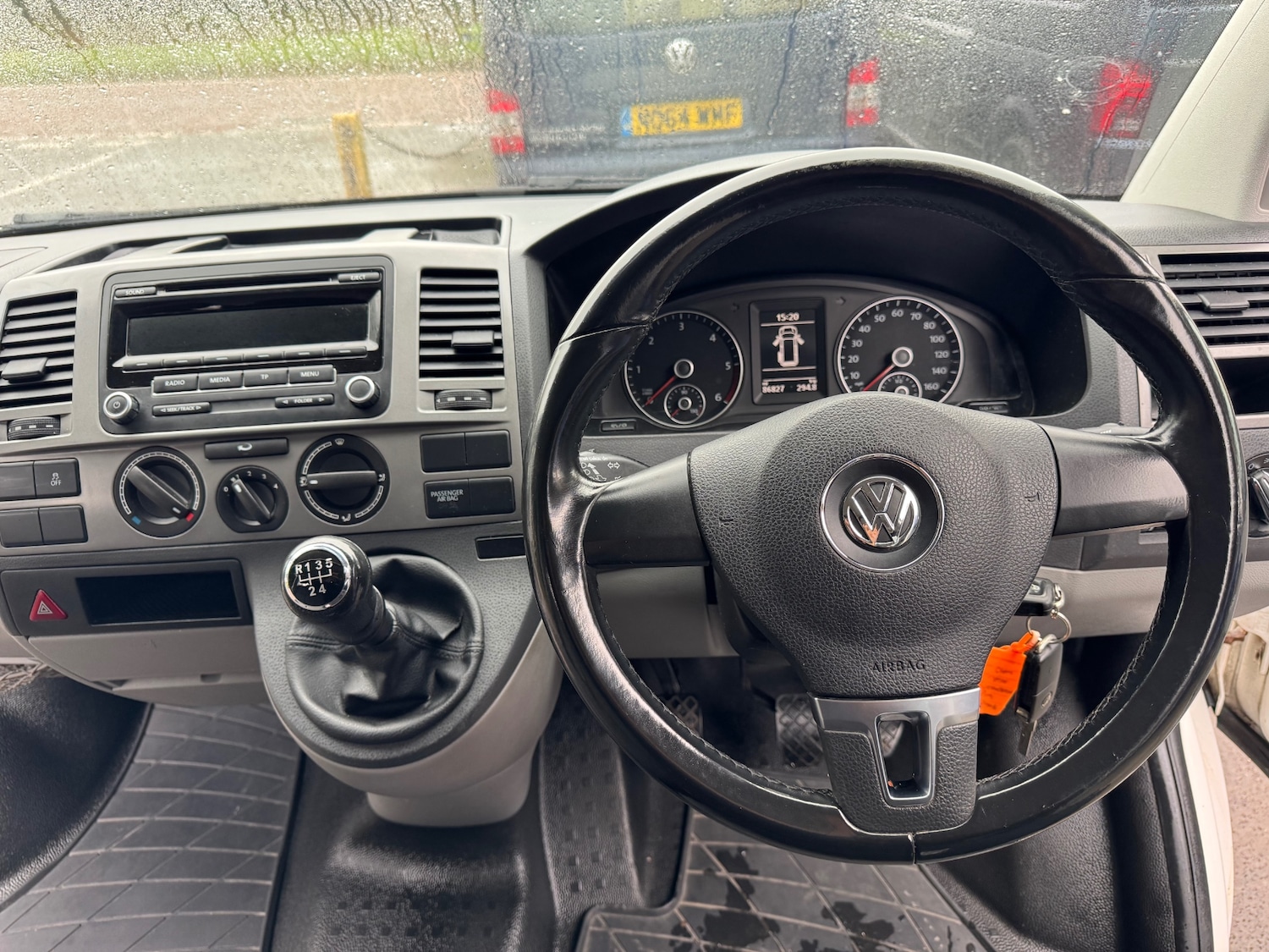 Used Volkswagen Transporter 2015 for sale - 77502924: Photo 18