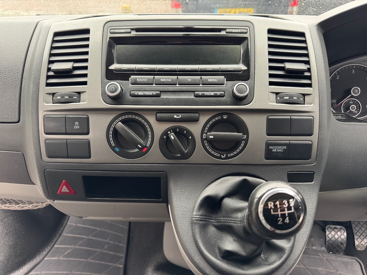 Used Volkswagen Transporter 2015 for sale - 77502924: Photo 19