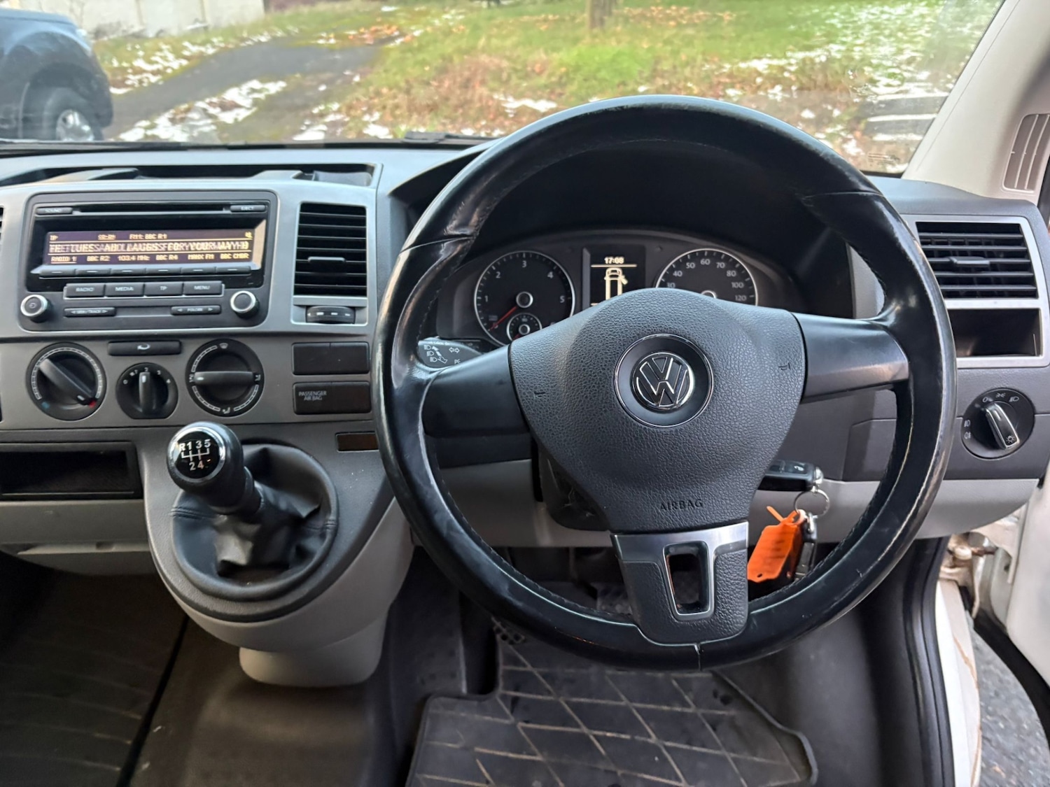 Used Volkswagen Transporter 2015 for sale - 77502924: Photo 8