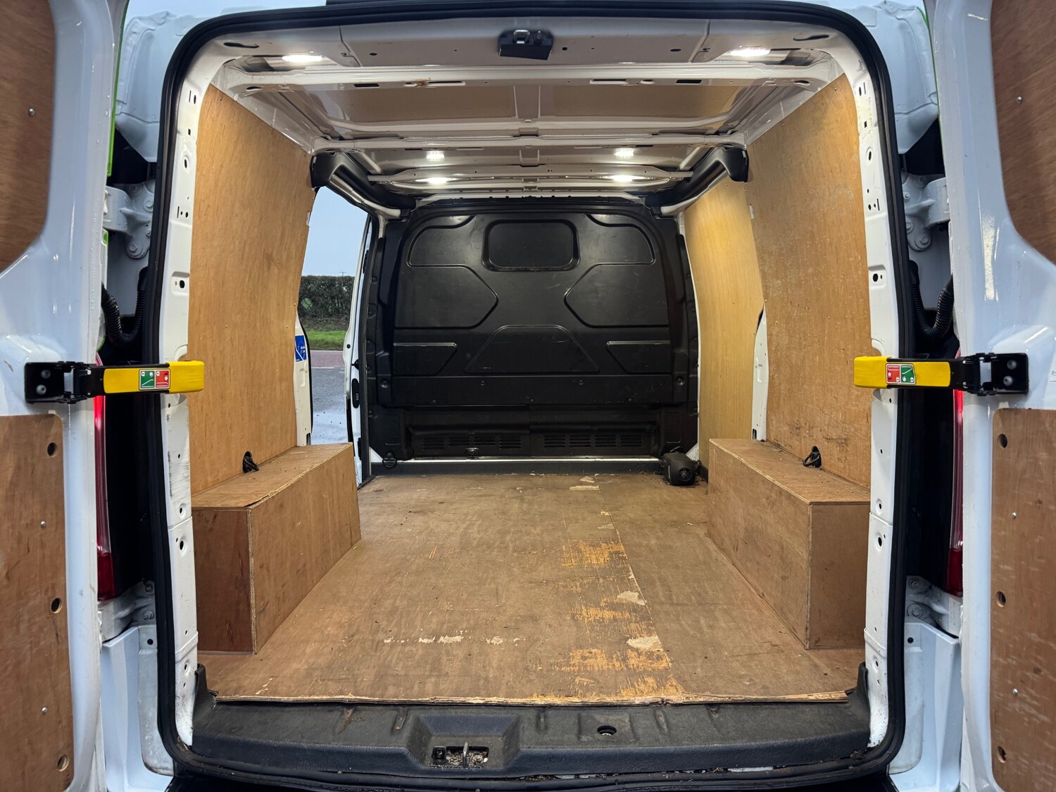 Used Ford Transit Custom 2019 for sale - 76822027: Photo 9