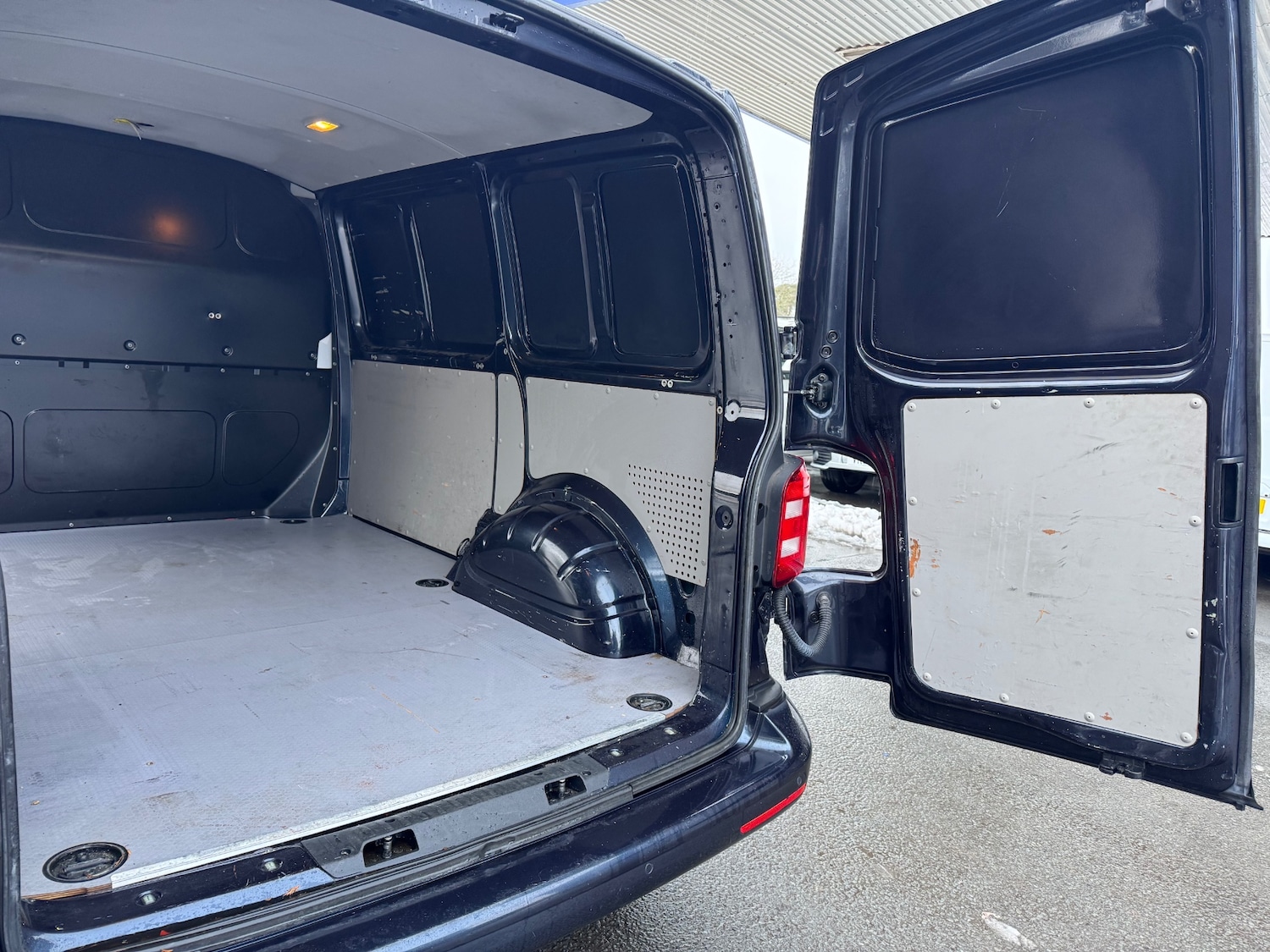 Used Volkswagen Transporter 2019 for sale - 77129726: Photo 12