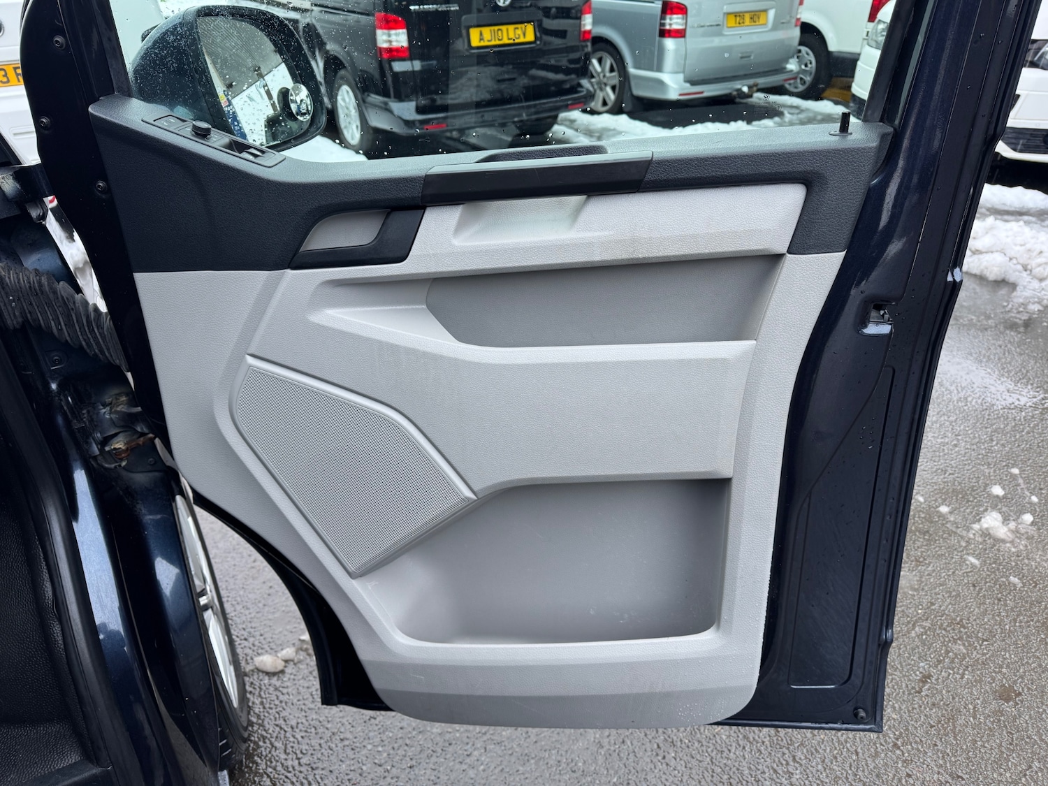 Used Volkswagen Transporter 2019 for sale - 77129726: Photo 14