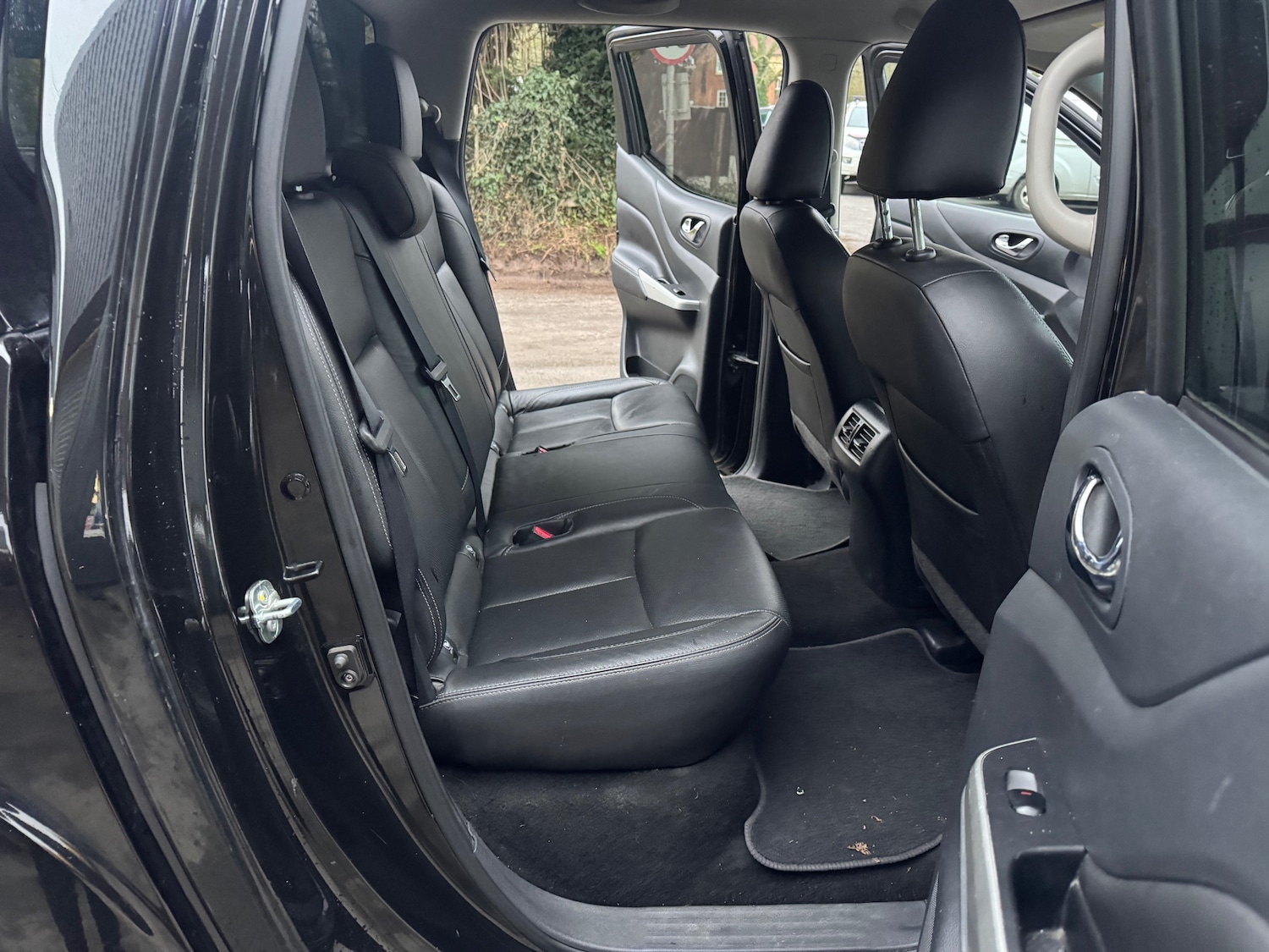 Used Nissan Navara 2016 for sale - 76974740: Photo 11