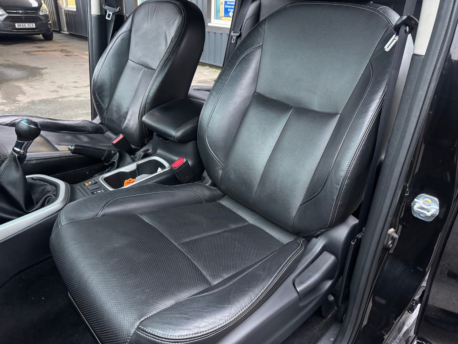 Used Nissan Navara 2016 for sale - 76974740: Photo 14