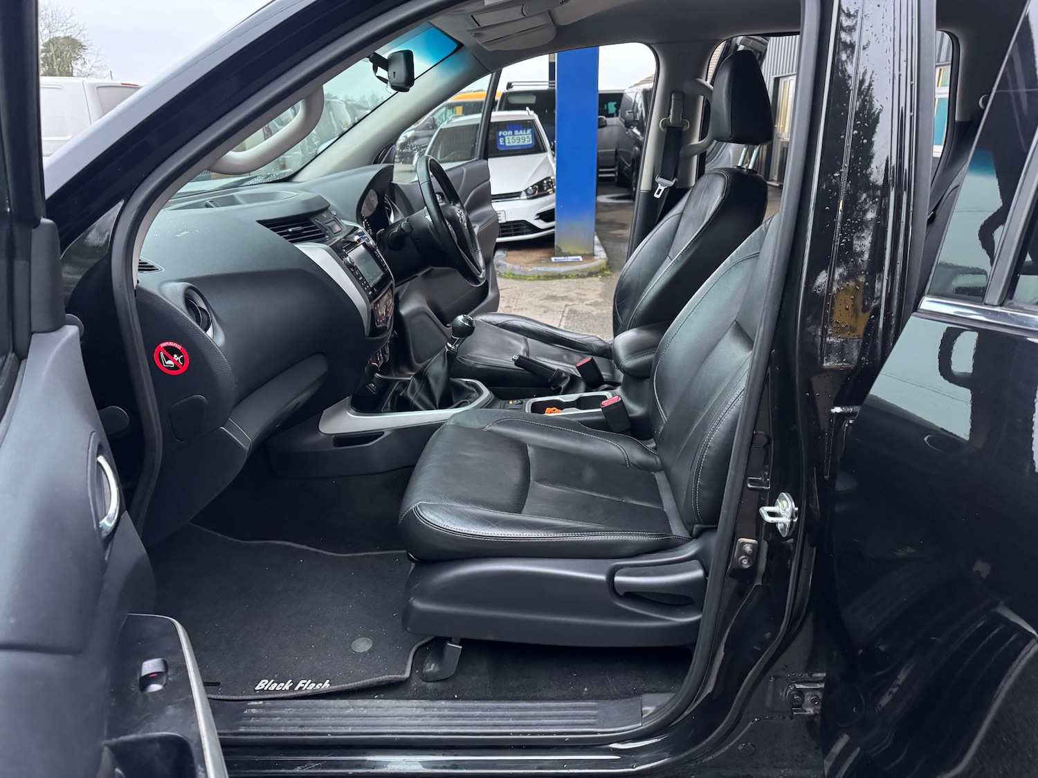 Used Nissan Navara 2016 for sale - 76974740: Photo 9