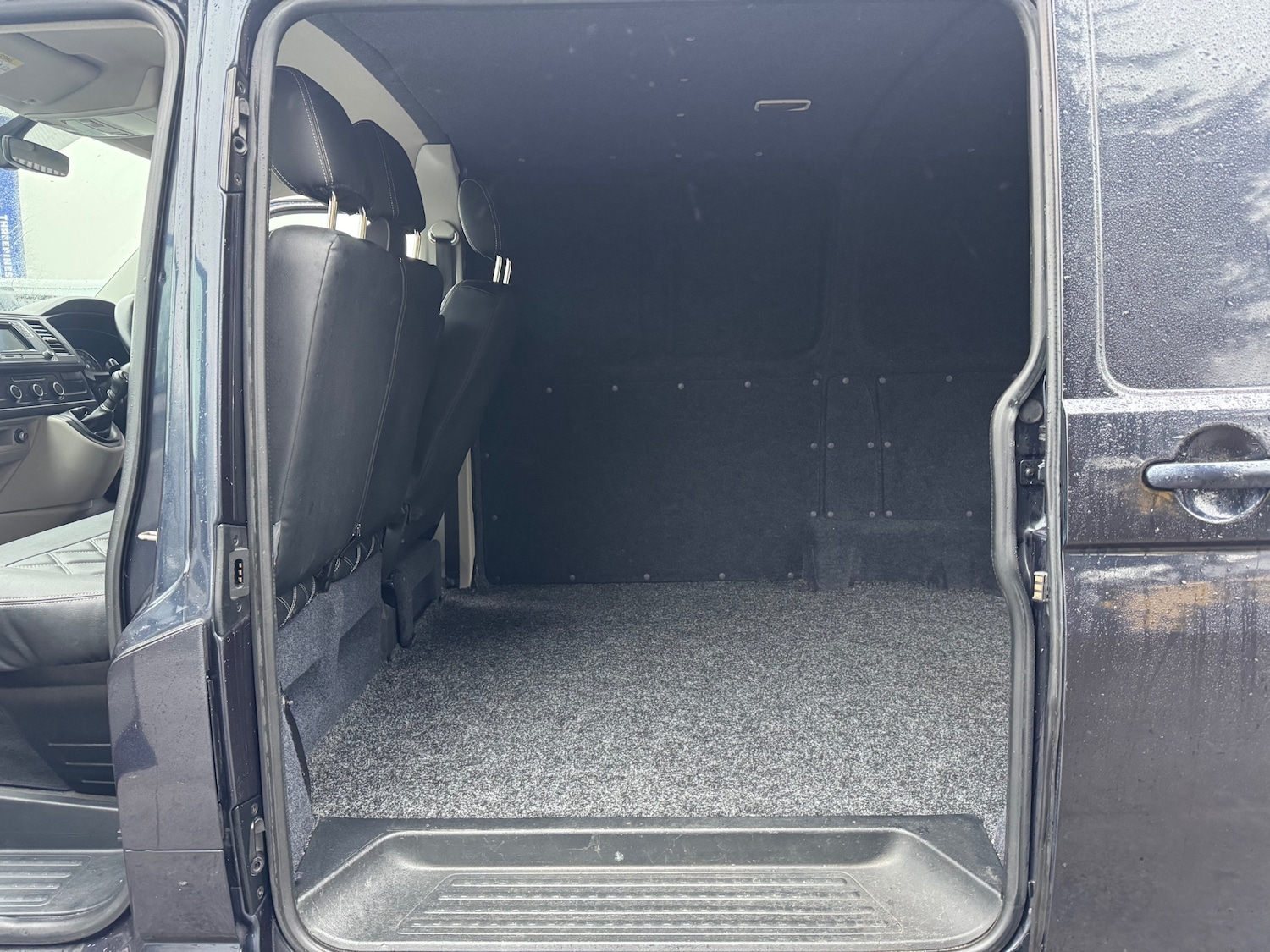 Used Volkswagen Transporter 2016 for sale - 77357050: Photo 12