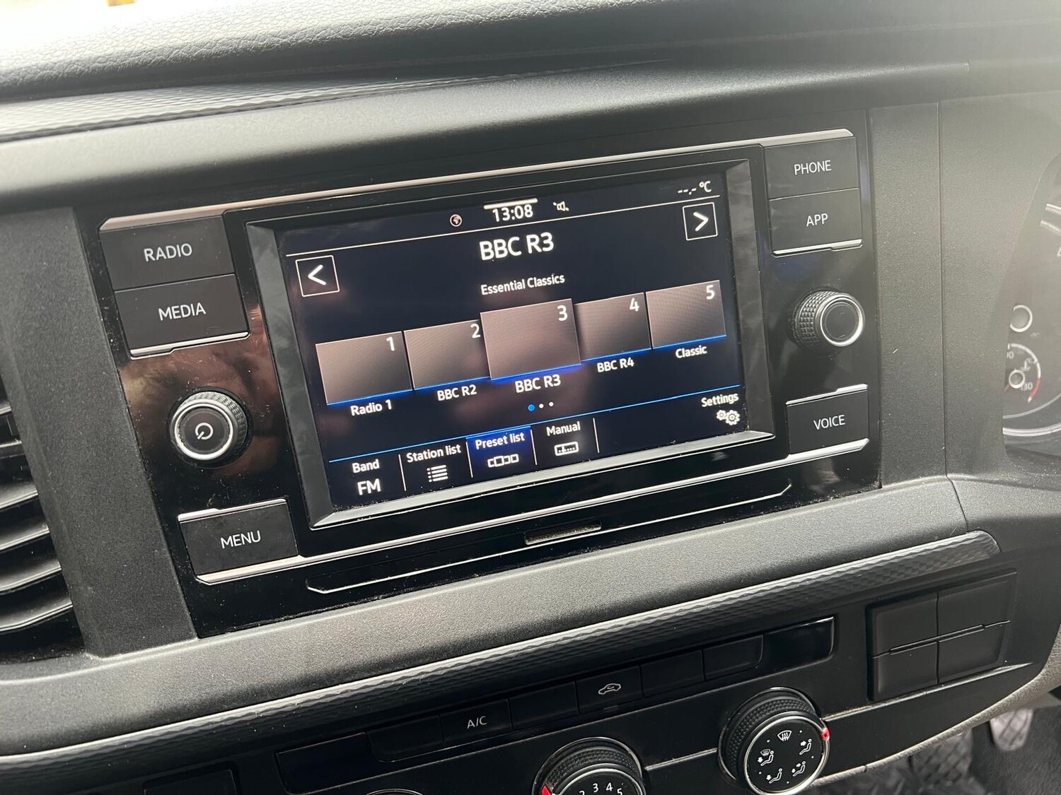 Used Volkswagen Transporter 2021 for sale - 76401793: Photo 12