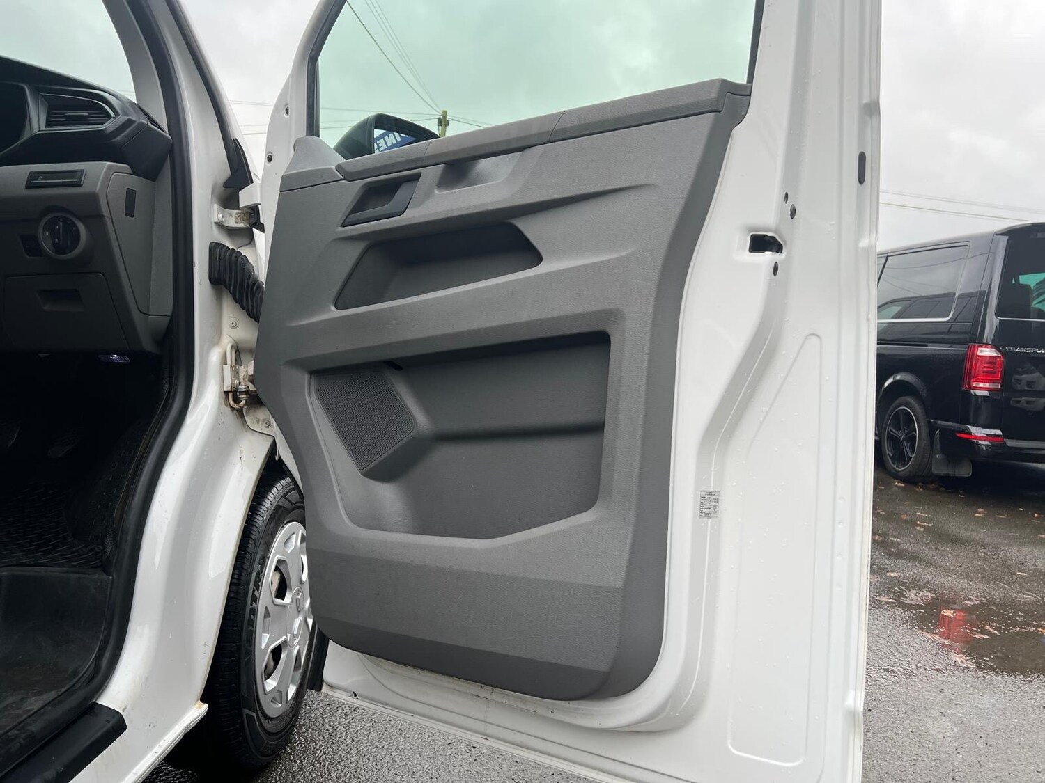 Used Volkswagen Transporter 2021 for sale - 76401793: Photo 13