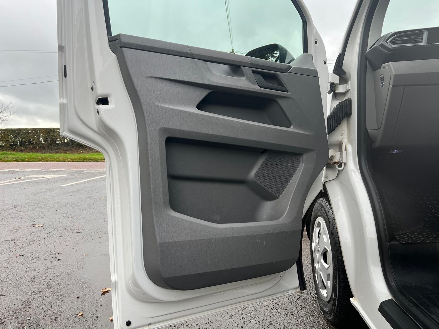 Used Volkswagen Transporter 2021 for sale - 76401793: Photo 14