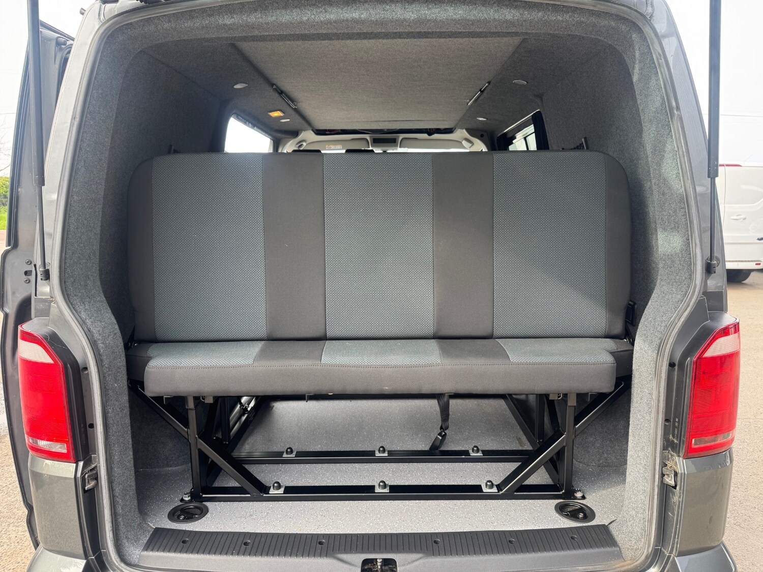 Used Volkswagen Transporter 2018 for sale - 78183233: Photo 11