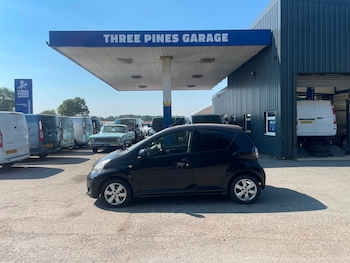 Used Toyota AYGO 2012 for sale - 79120736: Photo