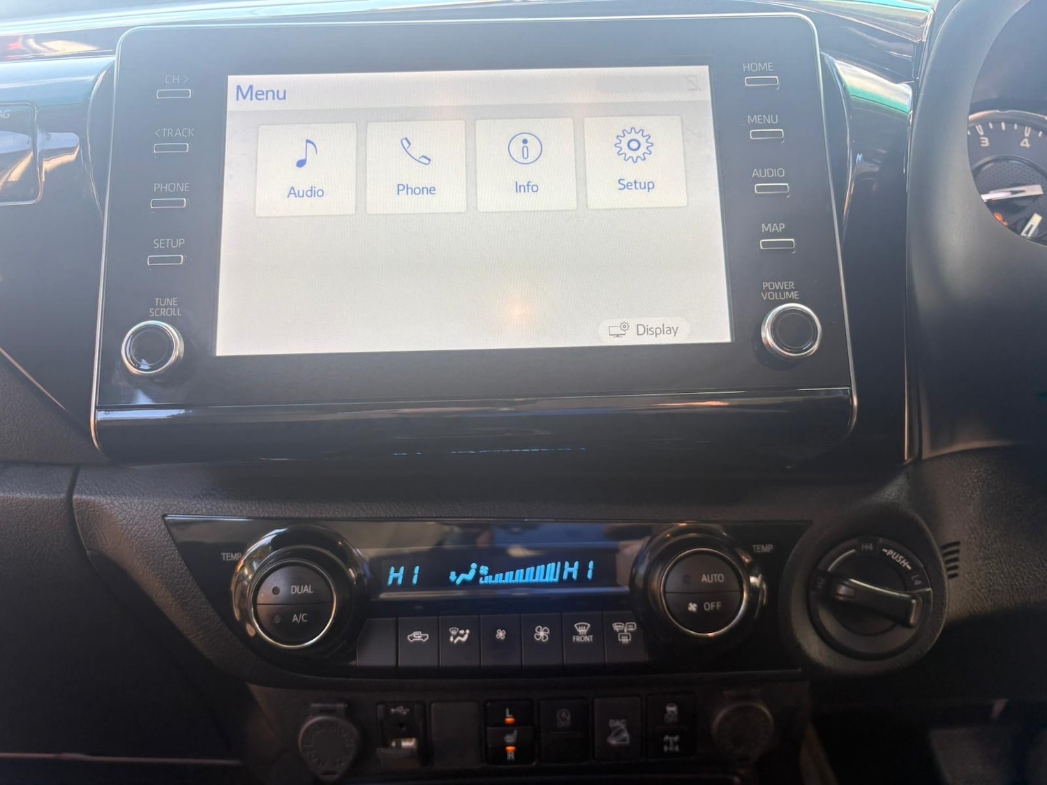 Used Toyota Hilux 2022 for sale - 77285782: Photo 18