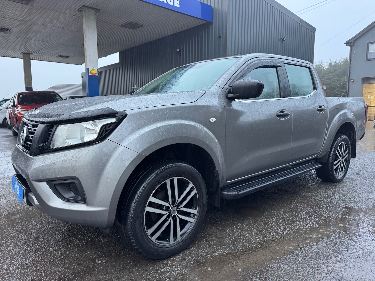 Used Nissan Navara 2017 for sale - 76951461: Photo 2