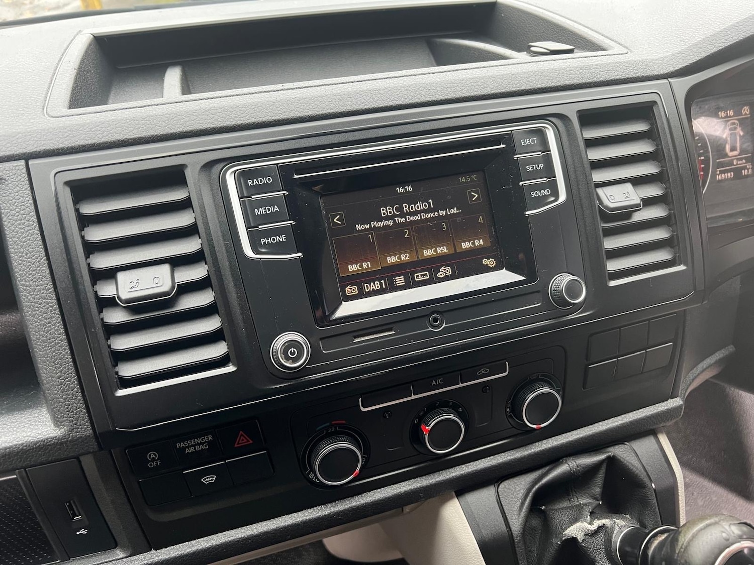 Used Volkswagen Transporter 2016 for sale - 76017398: Photo 15