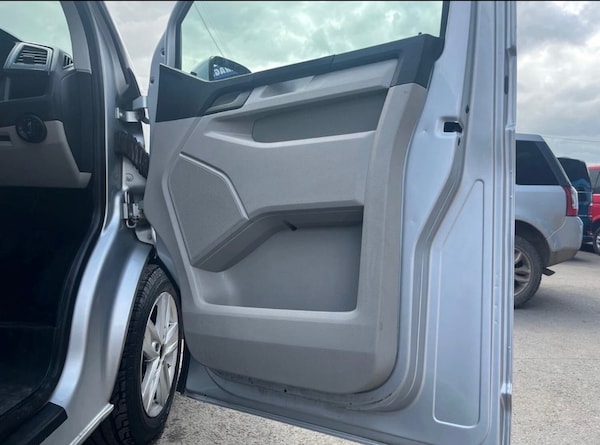 Used Volkswagen Transporter 2016 for sale - 76017398: Photo 8