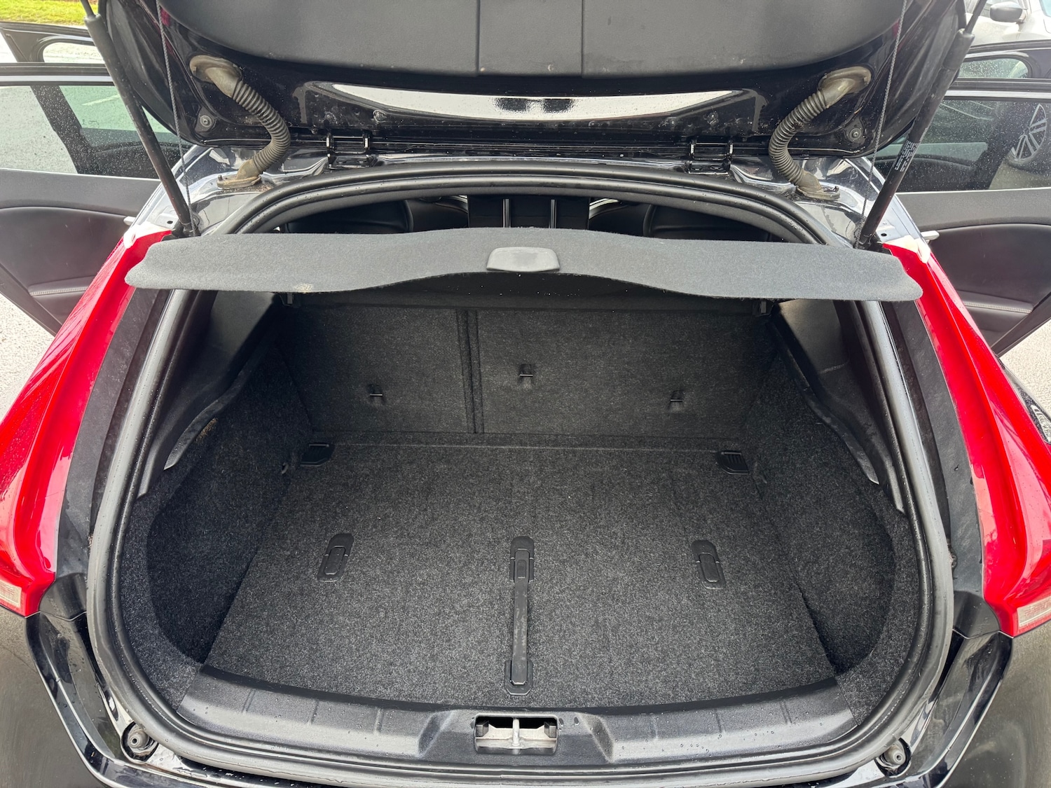 Used Volvo V40 2019 for sale - 77435895: Photo 13