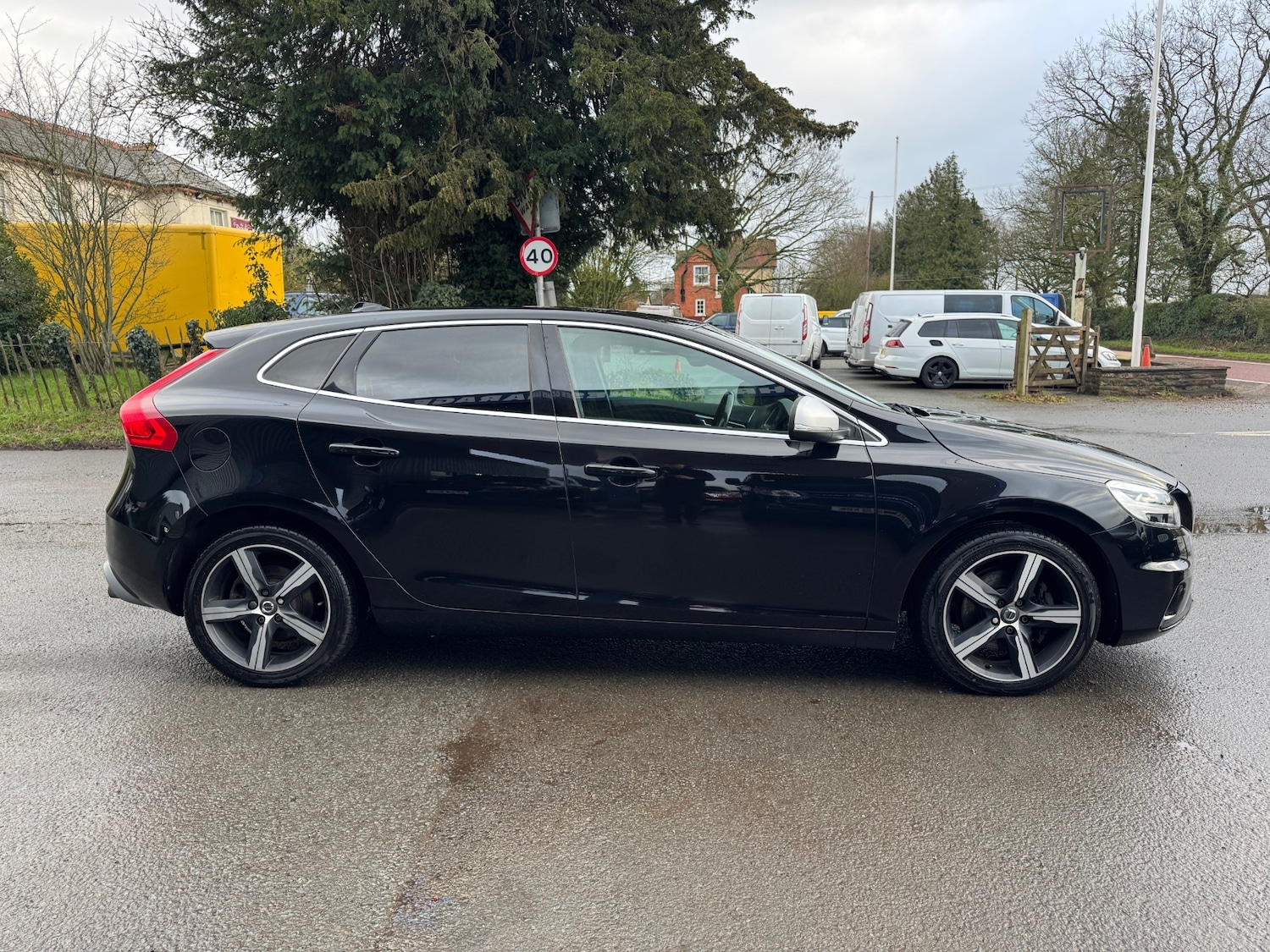 Used Volvo V40 2019 for sale - 77435895: Photo 5