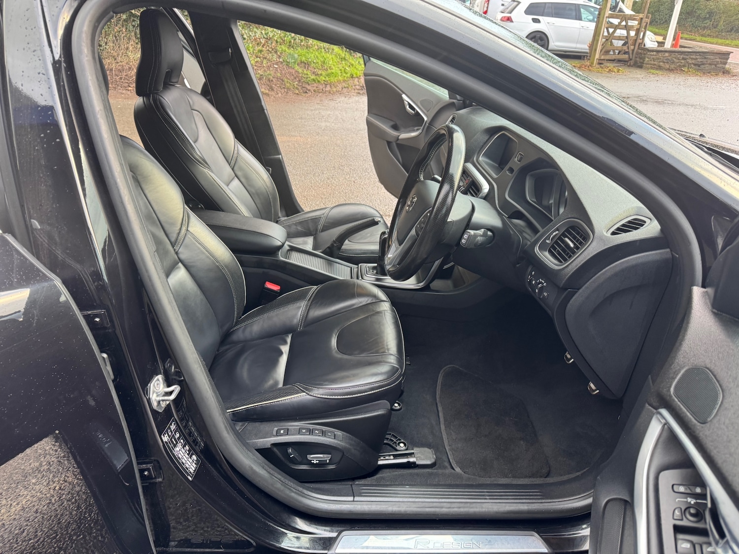 Used Volvo V40 2019 for sale - 77435895: Photo 9