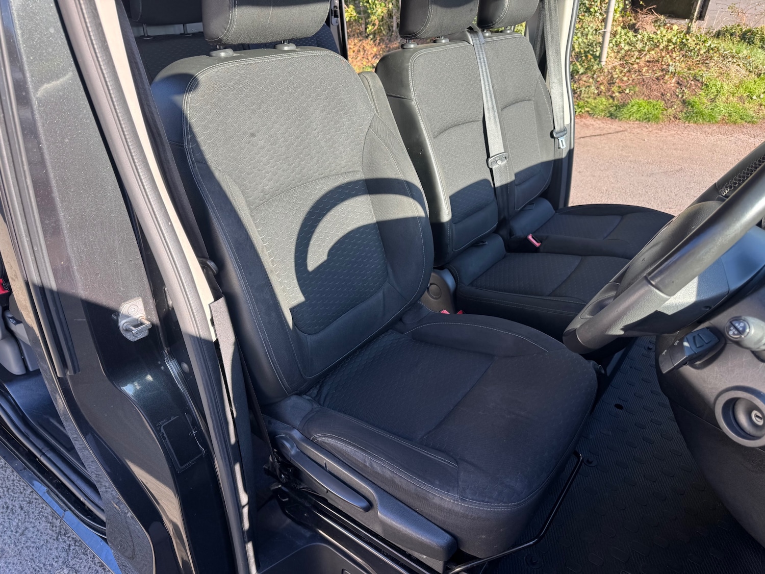 Used Vauxhall Vivaro 2015 for sale - 75988203: Photo 15