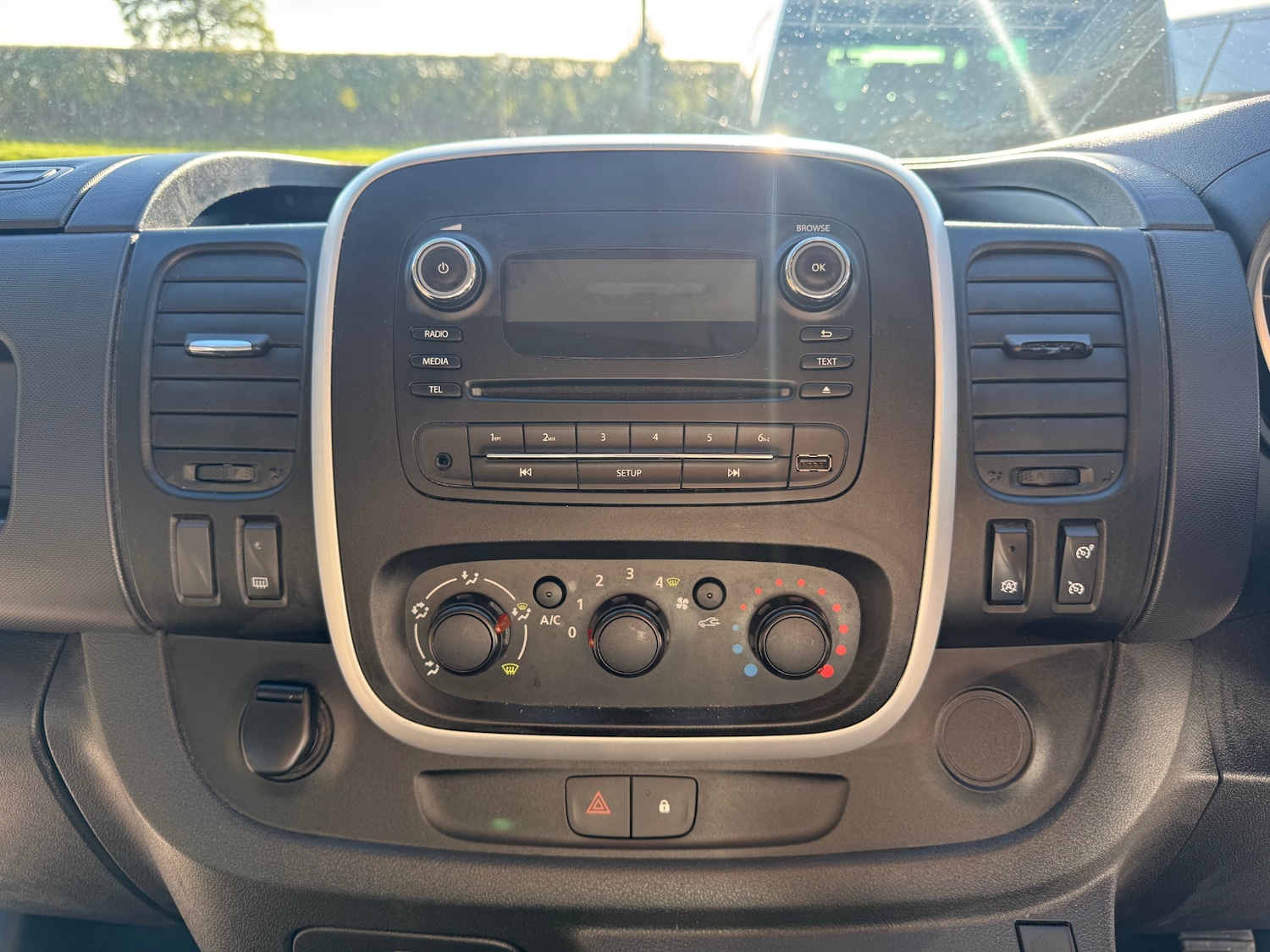 Used Vauxhall Vivaro 2015 for sale - 75988203: Photo 20