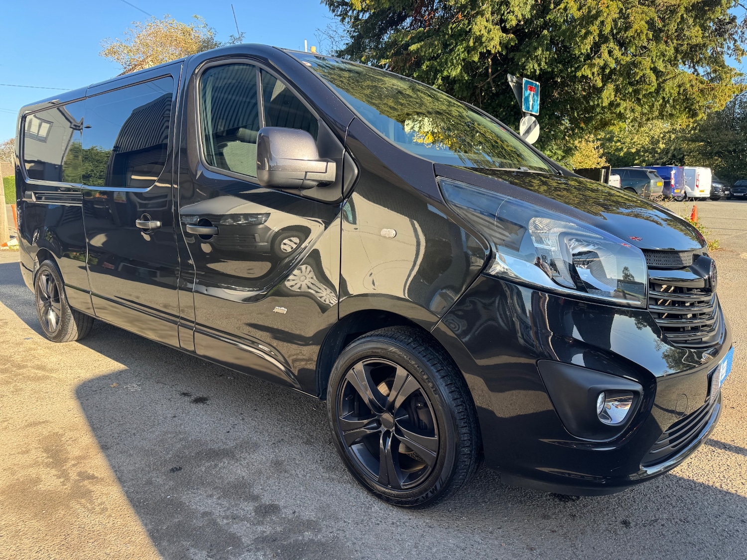 Used Vauxhall Vivaro 2015 for sale - 75988203: Photo 4