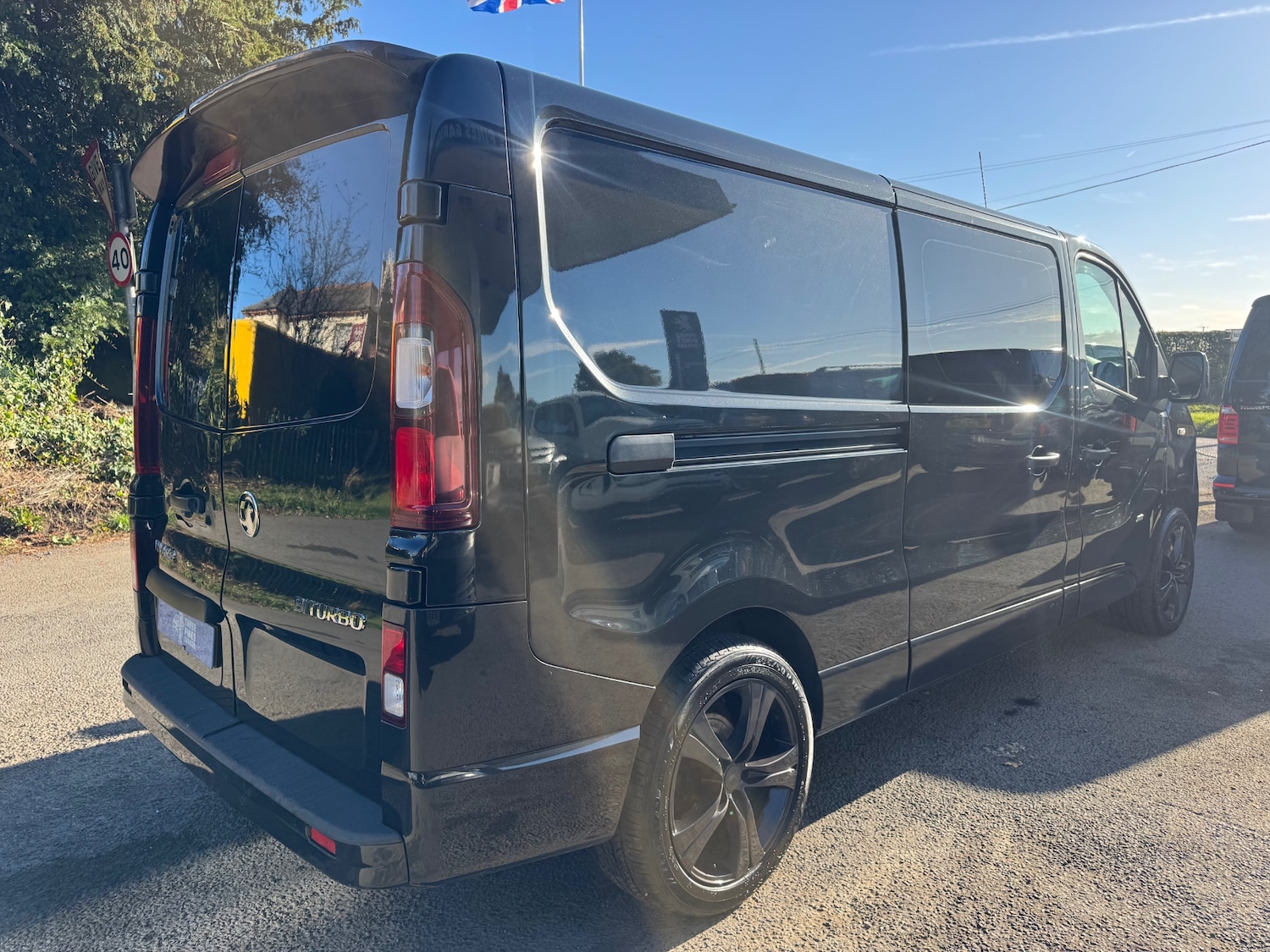 Used Vauxhall Vivaro 2015 for sale - 75988203: Photo 6